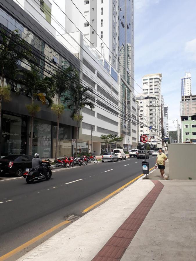 Otimo Apto. 180 Metros Do Mar Balneário Camboriú Eksteriør billede